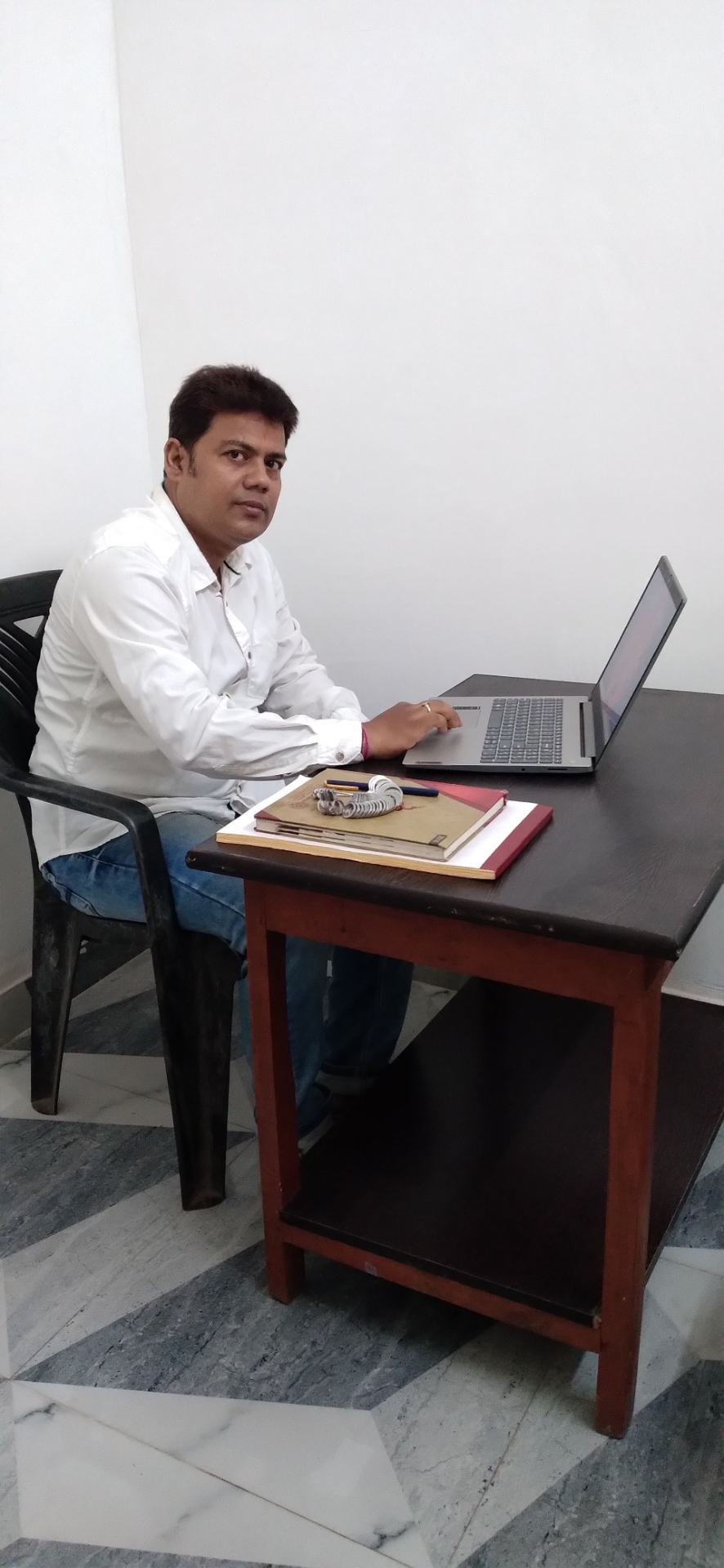 Acharya Sree Partha astrologer in Howrah, Howrah