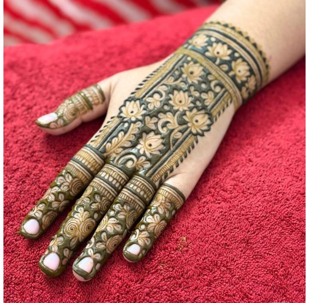 Devi's Catering service image 9