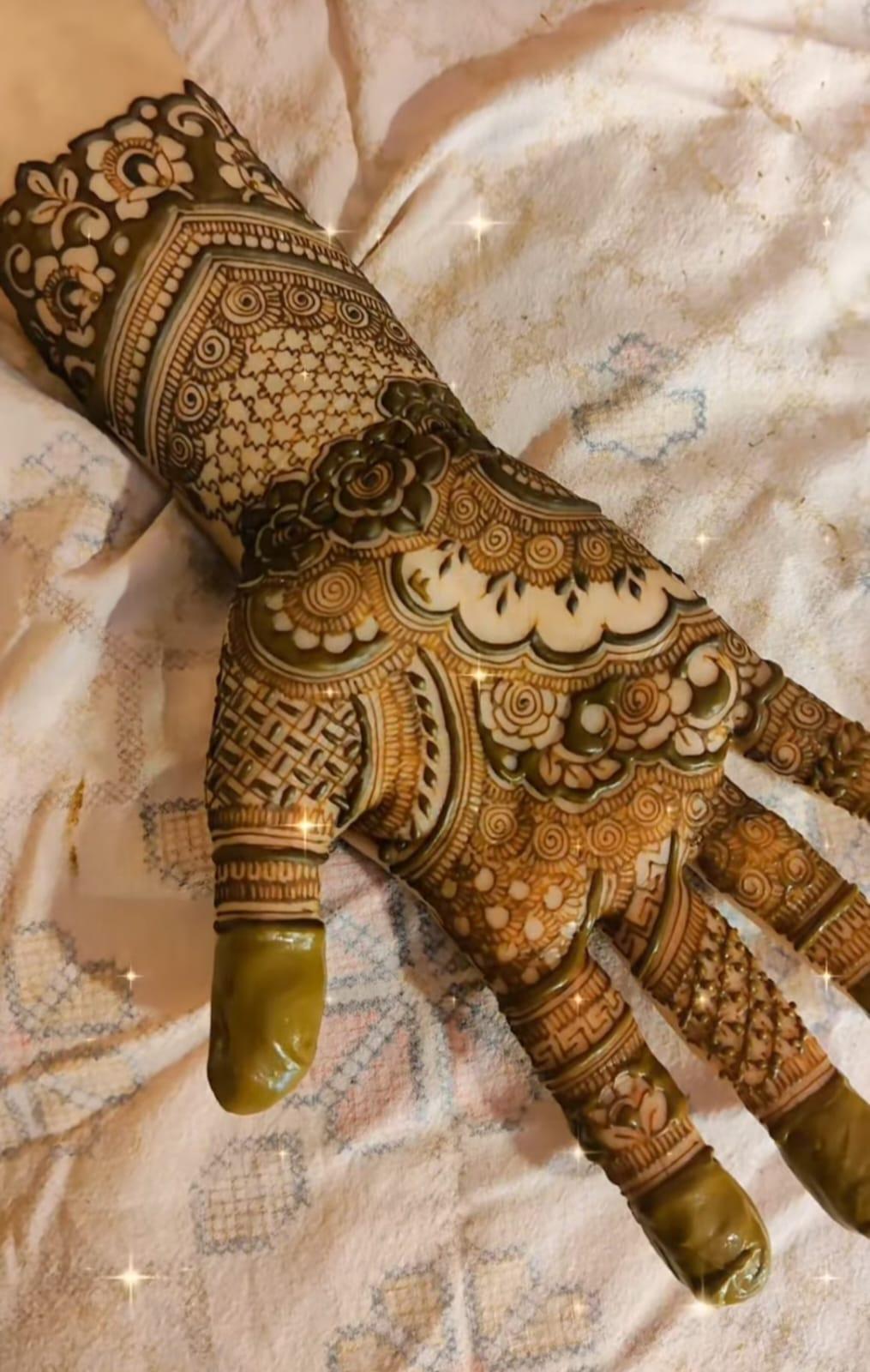 Devi's Catering service image 2
